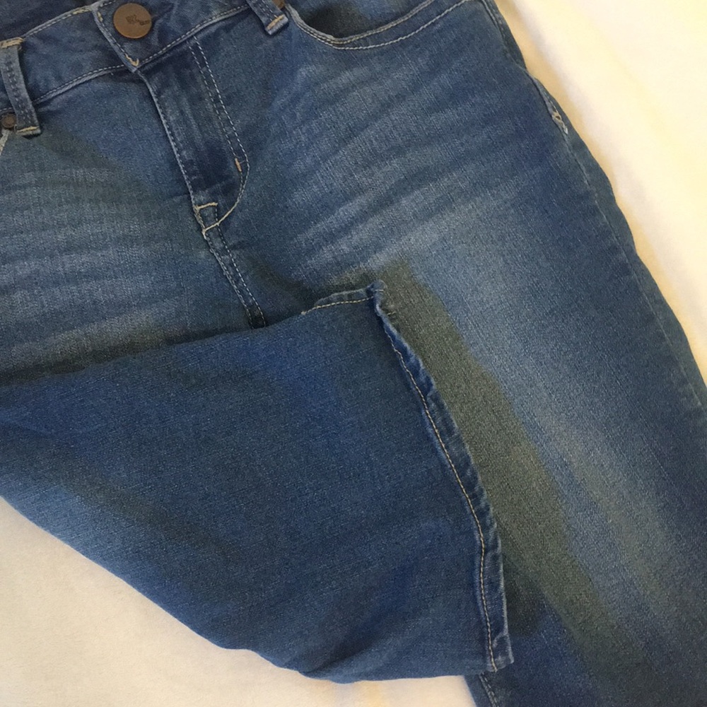 Shorts - Picture 3 of 3
